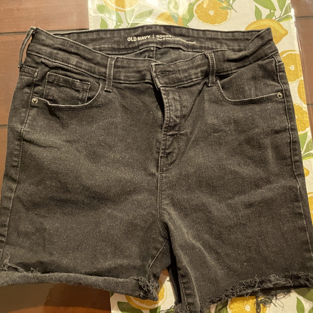 2/$10💙 Old Navy Size 14 Rockstar Black Denim Shorts Distressed